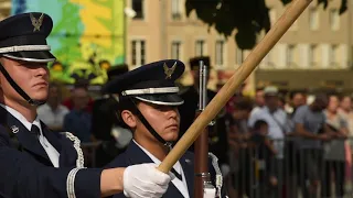 Honor Guard commemorates World War 1 in France.