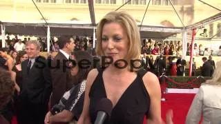 INTERVIEW - Anna Gunn on who designed her dress, what it ...