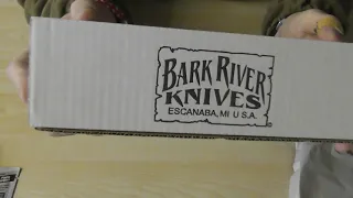 Unboxing Classic Drop Point Hunter of Bark River Knives