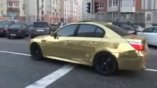 BMW M5 GOLD