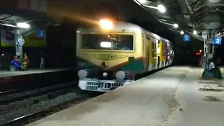 Old Repainted EMU Local Train || Naihati Majerhat Local || Shantipur Sealdah Local.