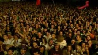 Neil Young - Glastonbury 2009 - Rockin In The Free World part 2