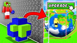 Cheating Using //UPGRADE in a Minecraft Build Battle...