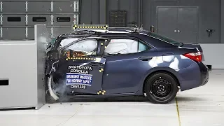 2014 Toyota Corolla driver-side small overlap IIHS crash test