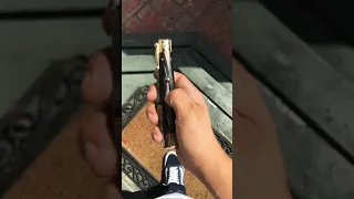 (SLOW MOTION) Frank Beltrame Italian stiletto switchblade gold lockback knife