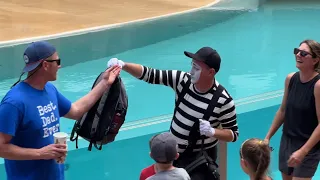Rob Saves The Day With Ease | Rob The Mime | Seaworld Orlando