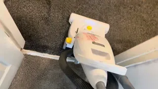 Removing crunchy plaster with nothing but a vacuum cleaner (SERIOUSLY CRUNCHY)