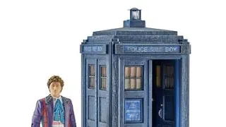 Doctor Who action figure review: the sixth doctor and tardis