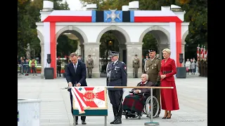 Uroczystość wręczenia sztandaru Dowództwu Generalnemu Rodzajów Sił Zbrojnych