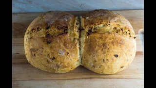 Zwiebelbrot mit Röstzwiebeln