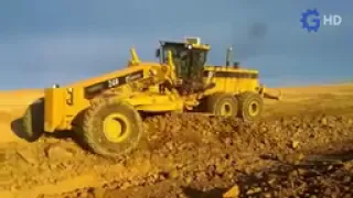 THE LARGEST MOTOR GRADER IN THE WORLD THAT WAS NEVER USED  HEAVYDUTY MACHINERY v144P