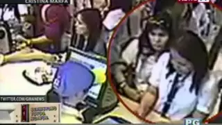 OC: Pambibiktima ng dalawang   babae na miyembro umano ng Salisi   gang, nakunan sa CCTV camera