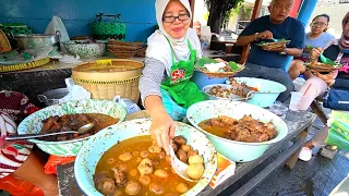 Indonesia Street Food - YOGYAKARTA'S BEST STREET FOOD GUIDE! CRAZY Halal Food tour in Jogja!!