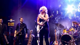 Samantha Fish - "Bitch On The Run" - Paola Roots Fest, Paola, KS  - 08/23/19