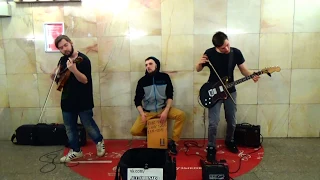 Музыка в метро. "Alttoronado" - "Smells Like Teen Spirit" ("Nirvana" cover)