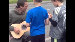 Richard Ashcroft playing on the street [1st of May of 2016]