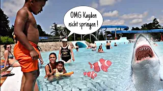 VERRÜCKTER WASSER SPAß IM FREIBAD 😍 KAYDEN SPRINGT ZUM 1. MAL VOM BECKENRAND😨