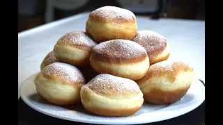 How To Make Fluffy Doughnuts Filled With Vanilla Pastry Cream!