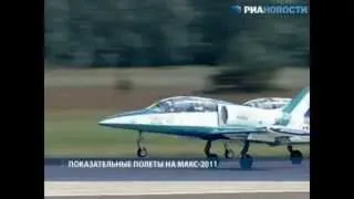 Показательные полёты на Макс - 2011, на "Нашествии", Су-35C / Su-35S.