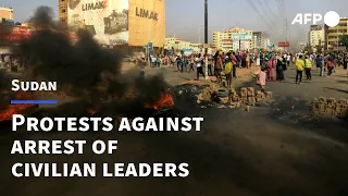 Khartoum: Sudanese protesting against arrests block roads with burning tyres | AFP