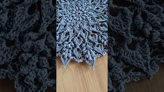 Review of textured crocheted doily Driada
