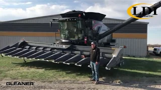 Gleaner 3300 Command Series Corn Head