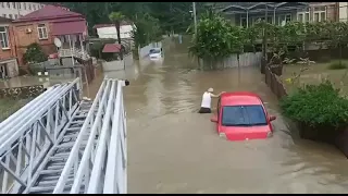 Наводнение в Сухуме, улица Чанба