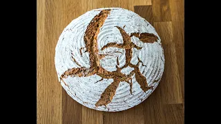 Roggen-Dinkel-Mischbrot im Gusseisentopf gebacken