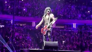 KISS - I Was Made For Lovin' You New York 2023-12-01