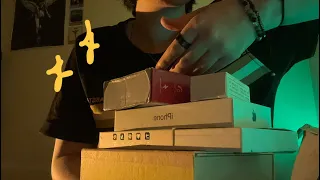 ASMR Box Tapping (with my signature tapping style duh) (part 2)