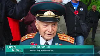 У Дніпрі на площі вшанували пам'ять загиблих у Другій світовій війні