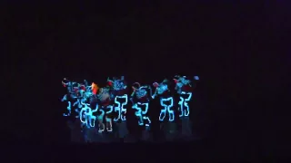 Japanese Robot Alien Break Dance