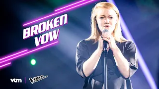Xanne - 'Broken Vow' | The Blind Auditions | The Voice van Vlaanderen | VTM