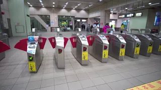 Taiwan, Taipei, ZHONGXIAO FUXING MRT Station, 17X escalator, 4X elevator
