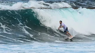 JE ME SUIS FAIT EXPLOSER DANS LES GROSSES VAGUES DE CETTE ÎLE ...