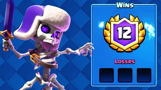 The *BEST* Deck to Win Your First Grand Challenge in Clash Royale
