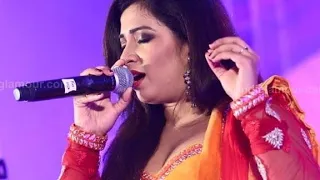 Sun Raha hai Na tu / By Shreya Ghoshal In Different Moods / Shreya Ghoshal Without Music