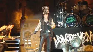 Alice Cooper - Schools Out. Download Festival 2011