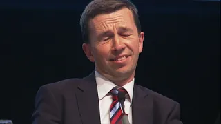 Bernd Lucke Song | extra 3 | NDR