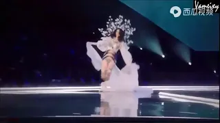 Chinese supermodel in Victoria's Secret lingerie show