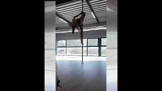 LB Pole Dance - Perpignan - Combo - Back V, Side Sit, Fallen Cupid, Sit, Iron X - Spinning pole