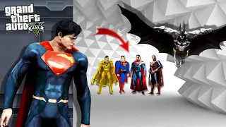 ကျွန်တော် Superman ဝတ်စုံတွေကို ခိုးခဲ့တယ် | I stole Superman Suits in GTA V | SMART On Live