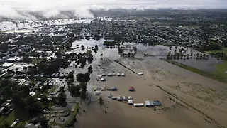 NSW floods - Grafton residents await the clean up