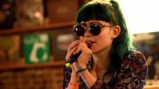 Grimes - Oblivion (Live at Grimey's)