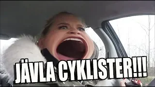 HÄNG MED I MIN BIL