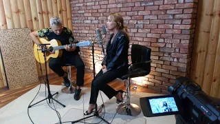 Viola Brzezińska -  Nie znajduję słów (Acoustic Live Version)