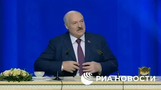 Лукашенко шутит про геев и лесбиянок