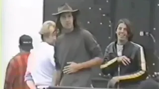 Dave Grohl and Krist Novoselic at the Pearl Jam show (Magnuson Park, Seattle, 9/20/1992)