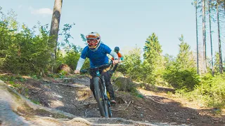 Downhill in der Bikewelt Schöneck | 4K