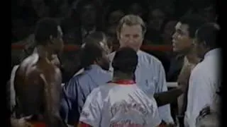 Larry Holmes -vs- Muhammad Ali 10/2/80 part 1